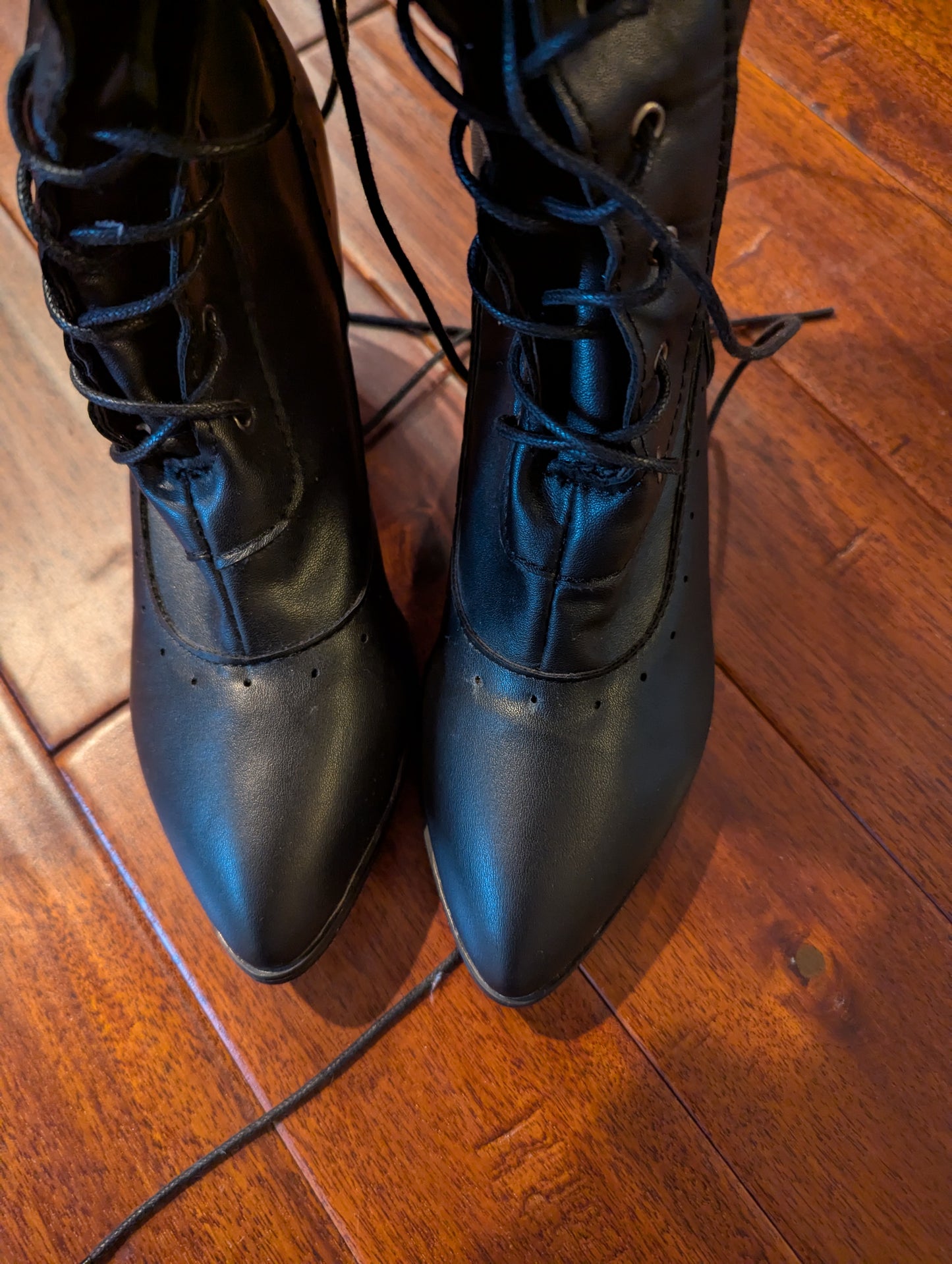 Size 8 Victorian/Edwardian Lace Up Boots