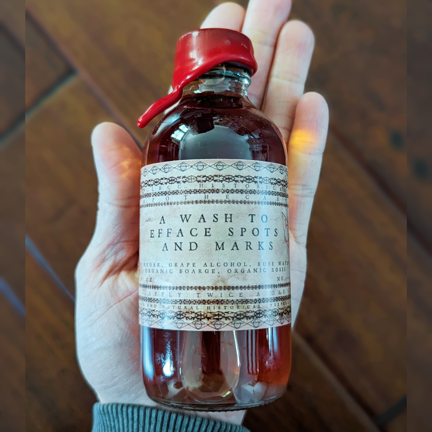 "A liquid to efface spots and marks" || 1772 Wash & Astringent